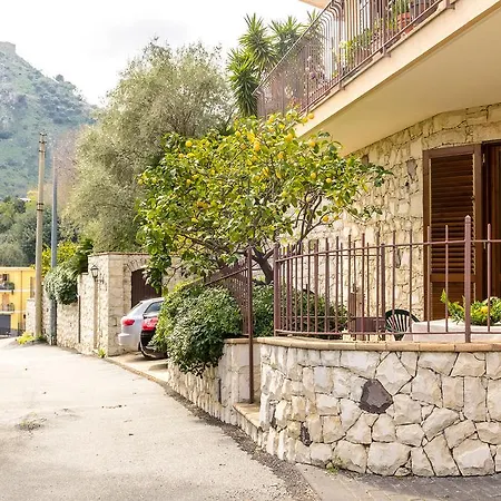 Sara's House * Taormina